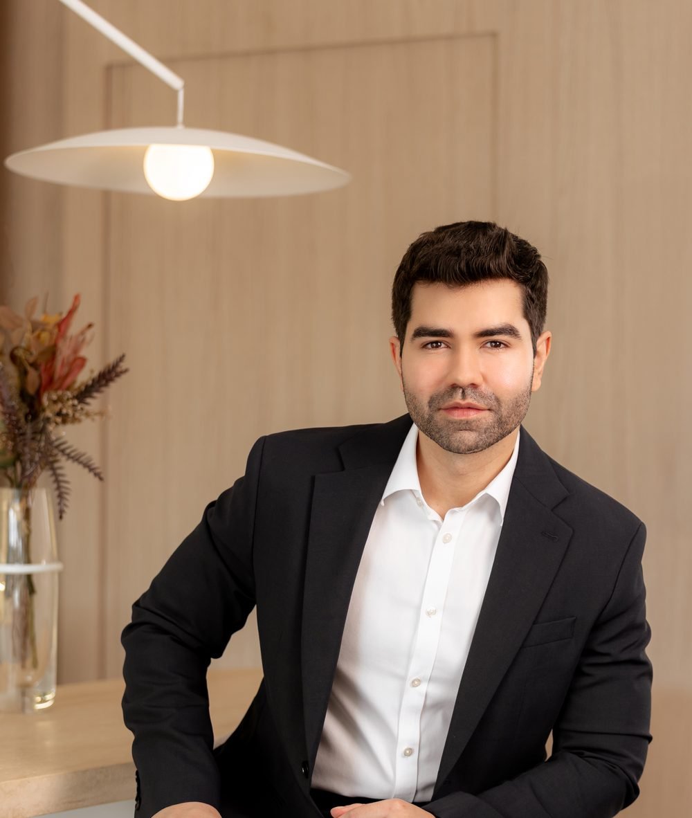Dr. João Victor Bezerra, médico dermatologista em Londrina — sobre o médico